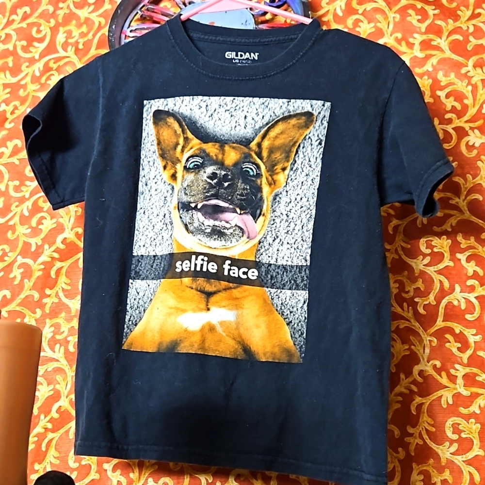 Dog "Selfie Face" T 3/10$